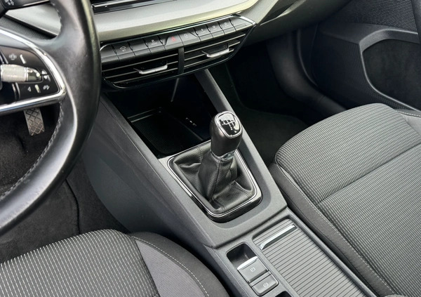 Skoda Octavia cena 69900 przebieg: 165000, rok produkcji 2020 z Jędrzejów małe 781